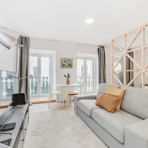  Apartamento By The River - Alcantara